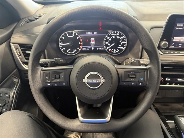 Used 2024 Nissan Rogue SV image 29