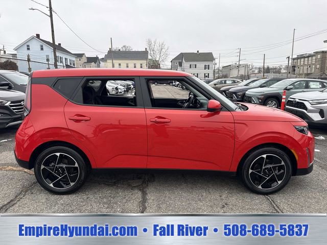 Used 2023 Kia Soul EX FWD image 3