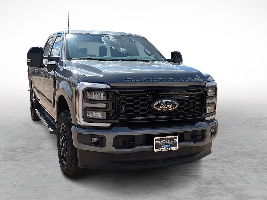 New 2026 Ford F250 Lariat w/ Black Appearance Package AWD/4WD image 2