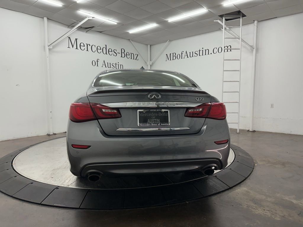 Used 2016 INFINITI Q70 3.7 w/ Deluxe Touring Package RWD image 6