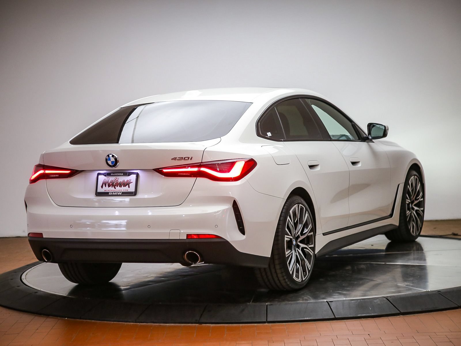 Used 2022 BMW 430i Gran Coupe w/ Convenience Package RWD image 5