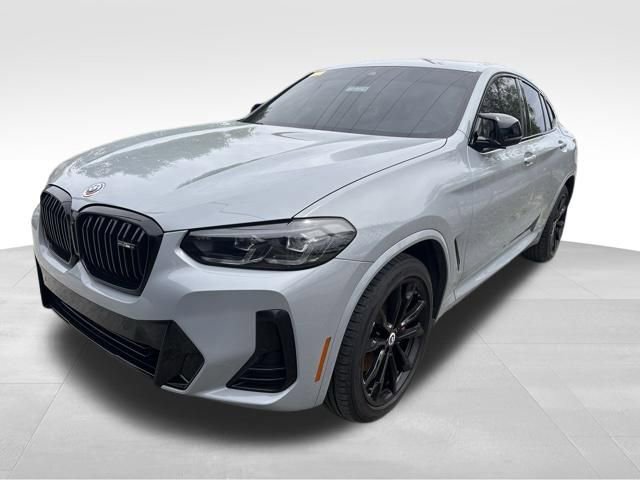 Used 2023 BMW X4 M40i w/ Premium Package image 3