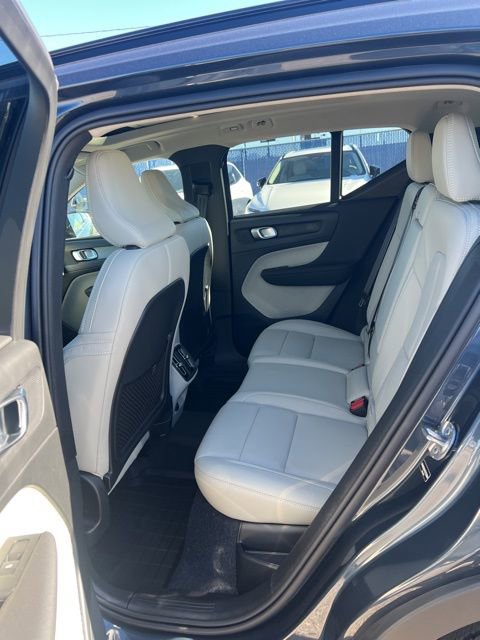 New 2026 Volvo XC40 B4 Plus w/ Protection Package FWD image 26