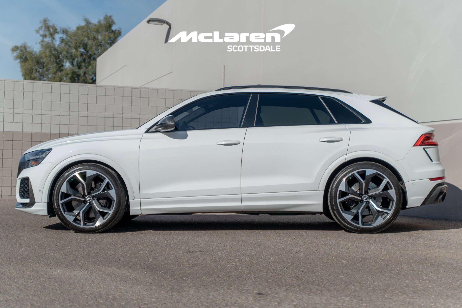 Used 2023 Audi RS Q8 4.0T quattro image 4