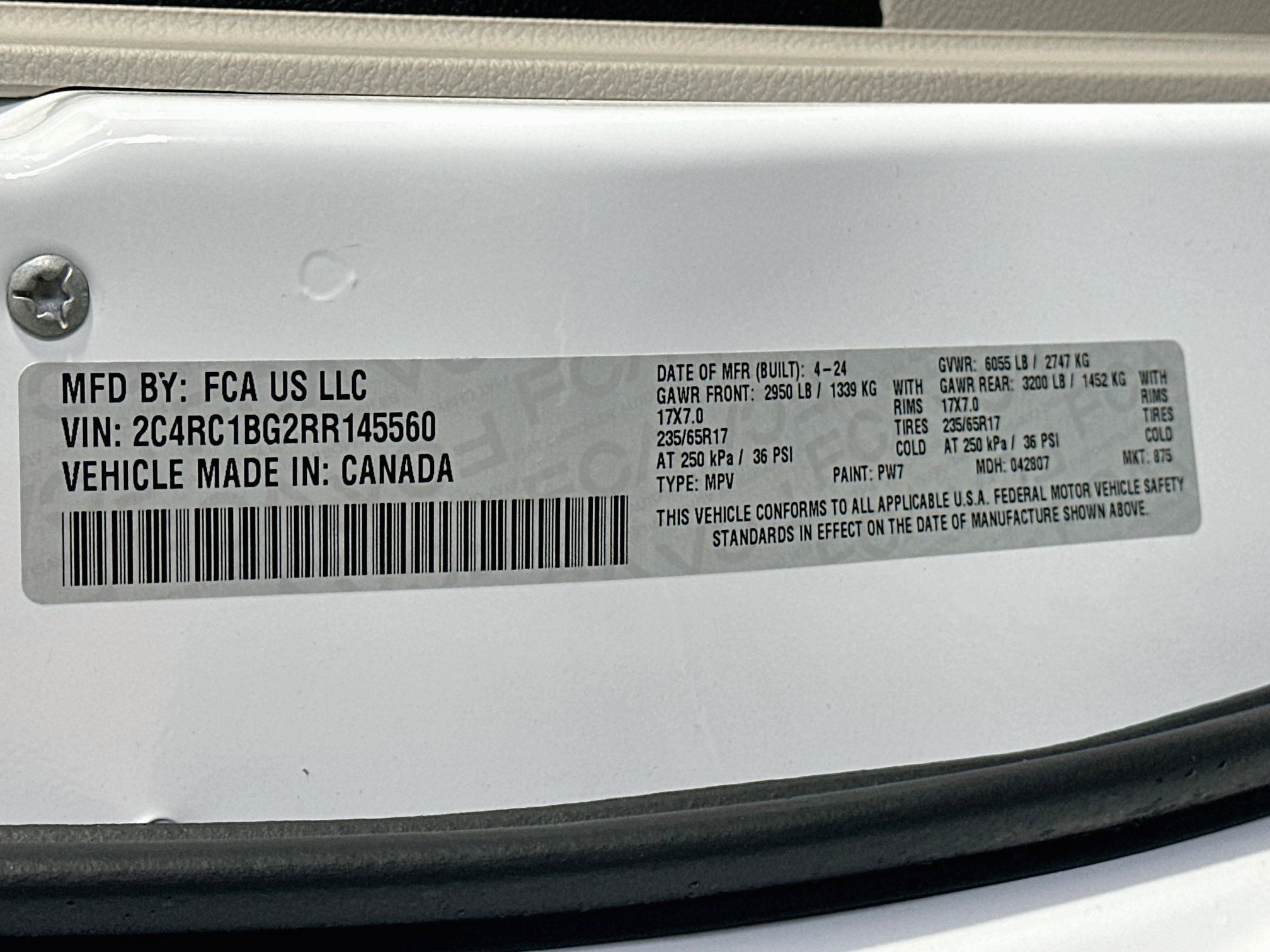 Used 2024 Chrysler Pacifica Touring-L FWD image 12