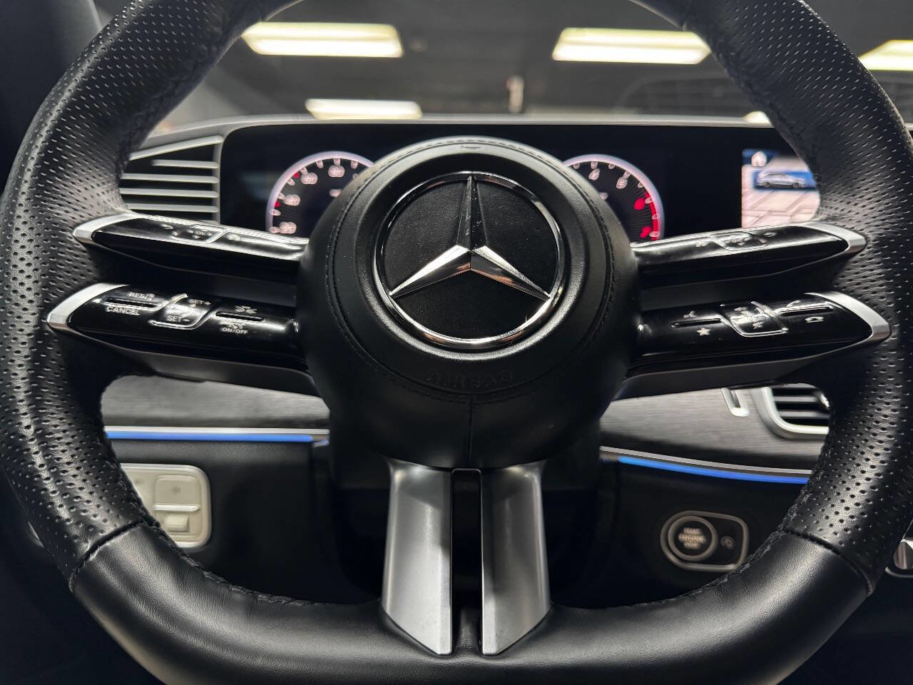 Used 2025 Mercedes-Benz GLS 450 4MATIC image 20