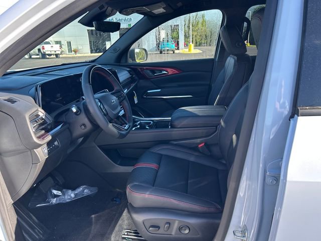 New 2026 Chevrolet Traverse RS w/ LPO, Floor Liner Package image 9