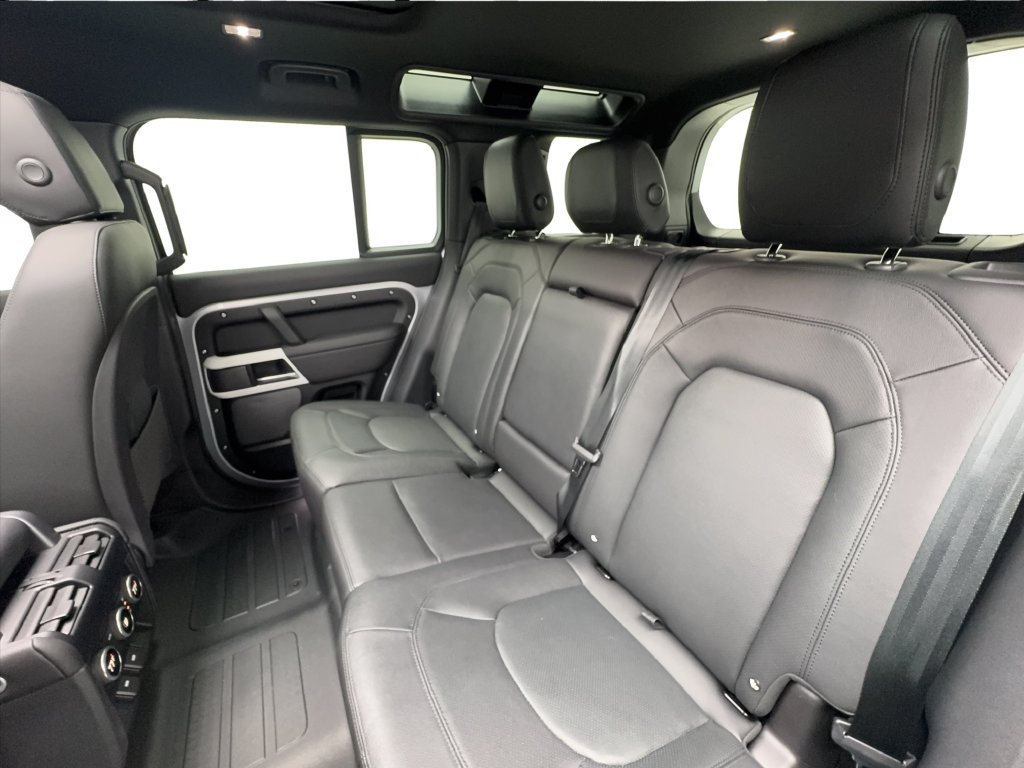 Used 2024 Land Rover Defender 110 S AWD/4WD image 28