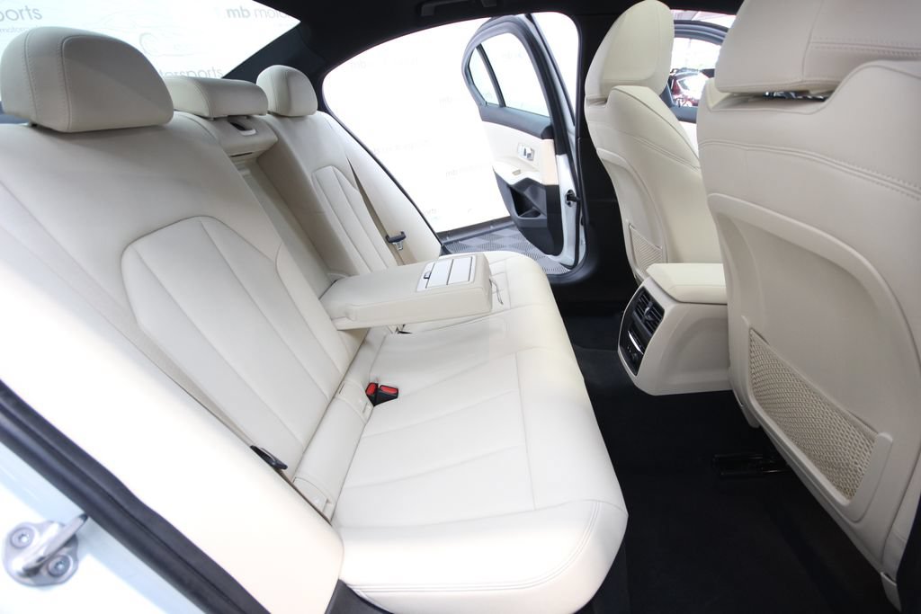 Used 2020 BMW 330i xDrive Sedan AWD/4WD image 27
