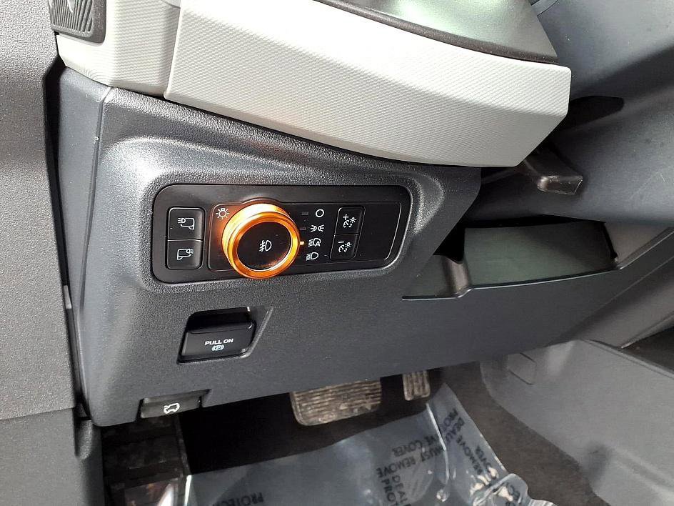 Used 2023 Ford Bronco Badlands image 16