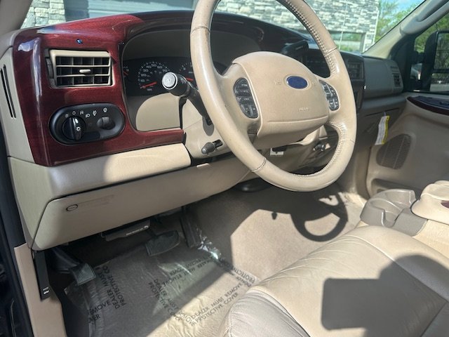 Used 2004 Ford Excursion Limited image 14
