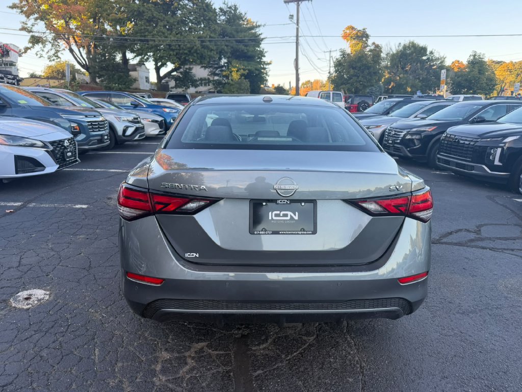 Used 2024 Nissan Sentra SV FWD image 4