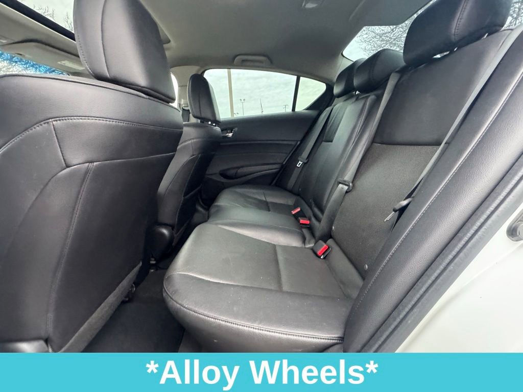Used 2015 Acura ILX image 19