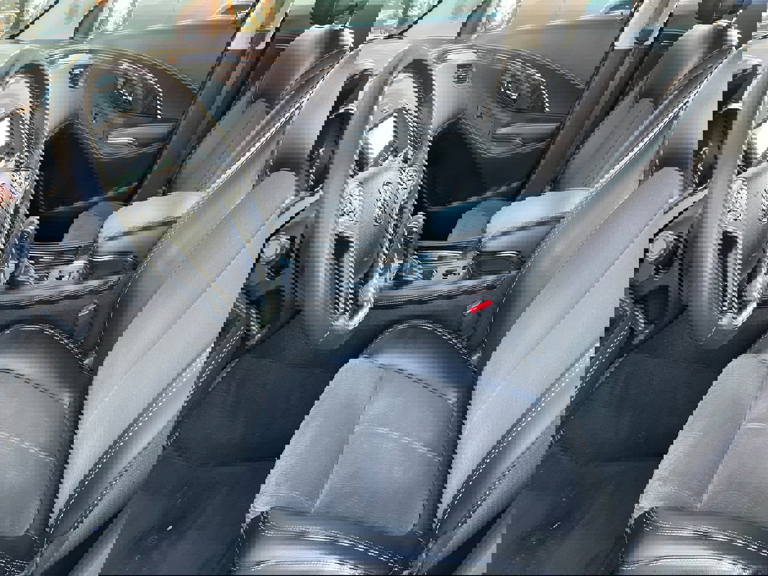 Used 2014 Buick LaCrosse image 11