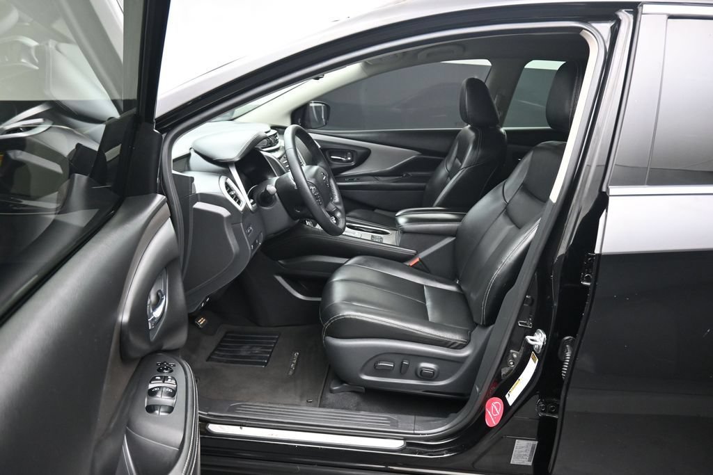 Used 2022 Nissan Murano SV FWD image 11