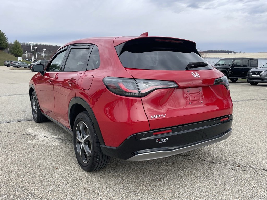 Used 2025 Honda HR-V EX-L image 5