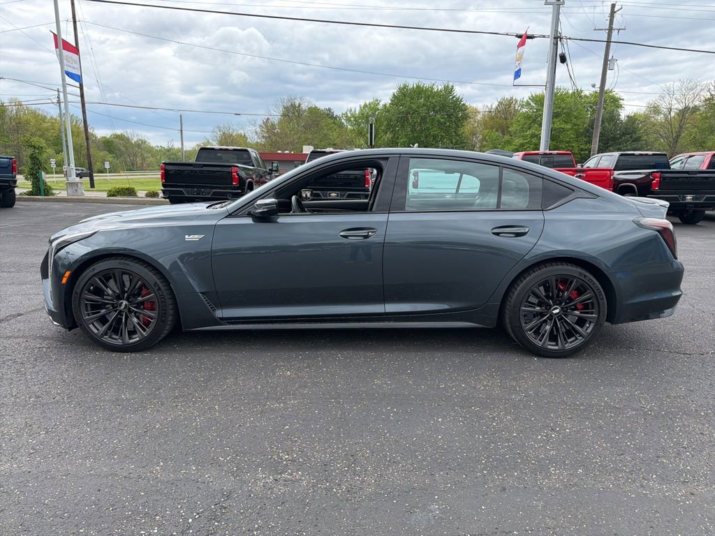 Used 2025 Cadillac CT5 V Blackwing w/ Parking Package RWD image 31