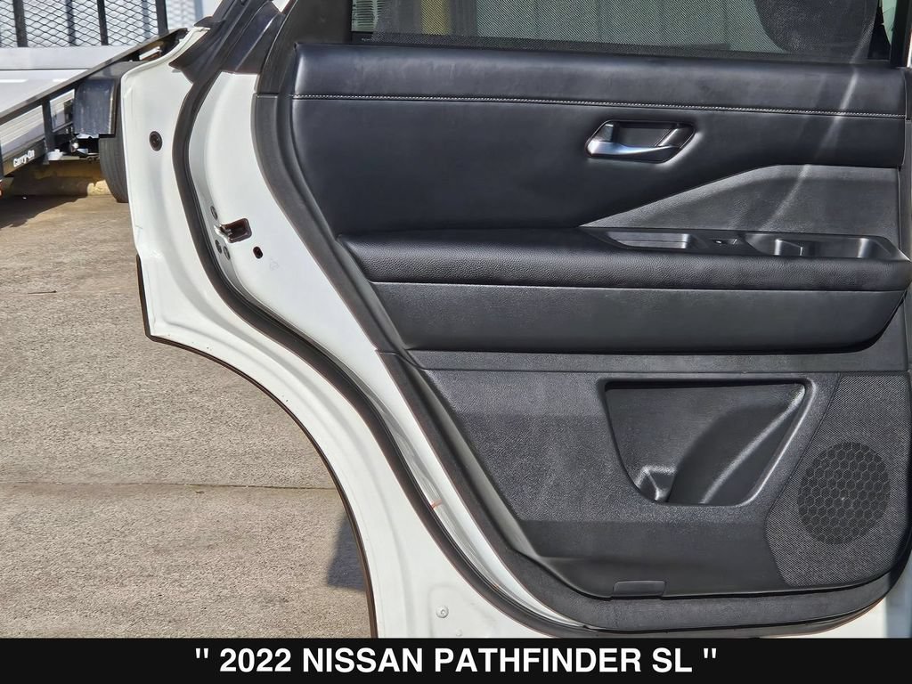 Used 2022 Nissan Pathfinder SL FWD image 19