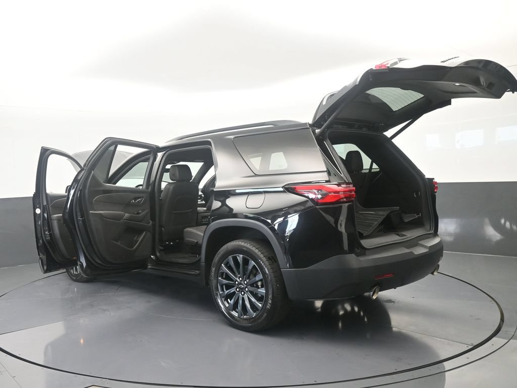 Used 2023 Chevrolet Traverse RS FWD image 87