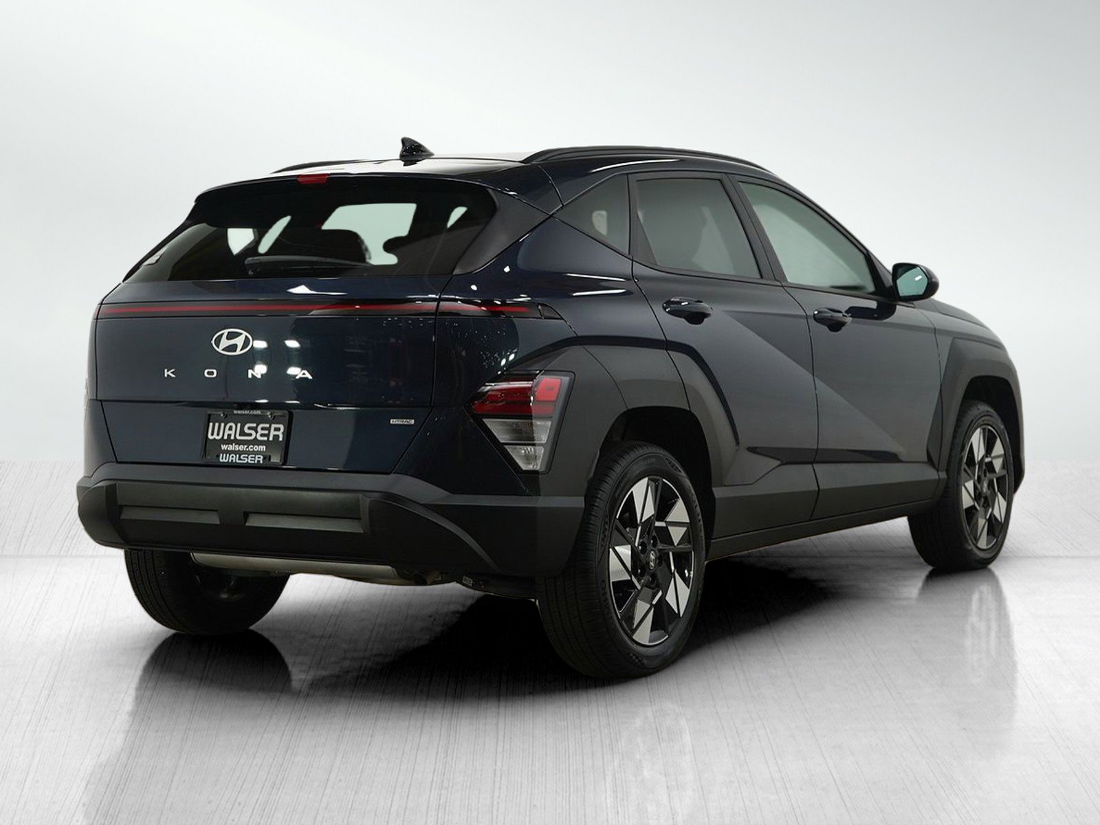 Used 2024 Hyundai Kona SEL image 5