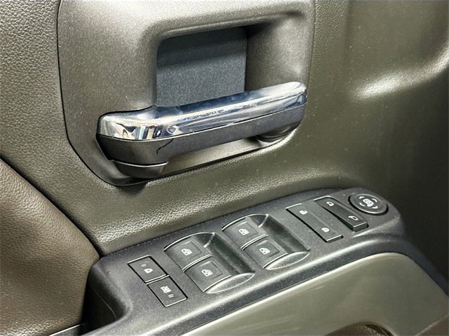 Used 2018 Chevrolet Silverado 1500 LT w/ All Star Edition image 13