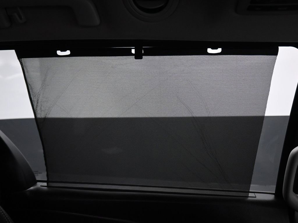 Used 2017 Toyota Sienna SE w/ SE Preferred Package image 47