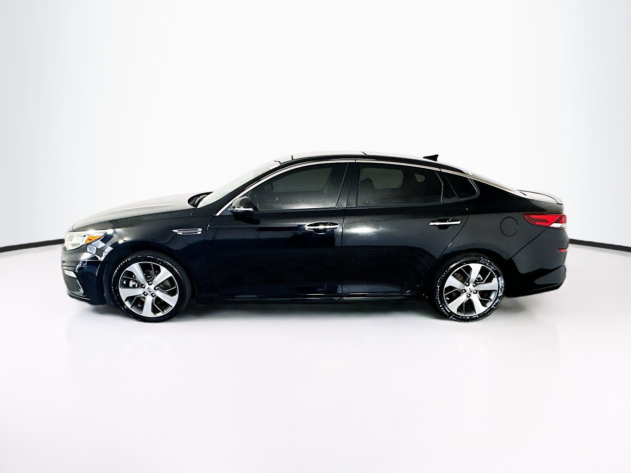 Used 2019 Kia Optima S w/ S Panoramic Sunroof Package FWD image 6