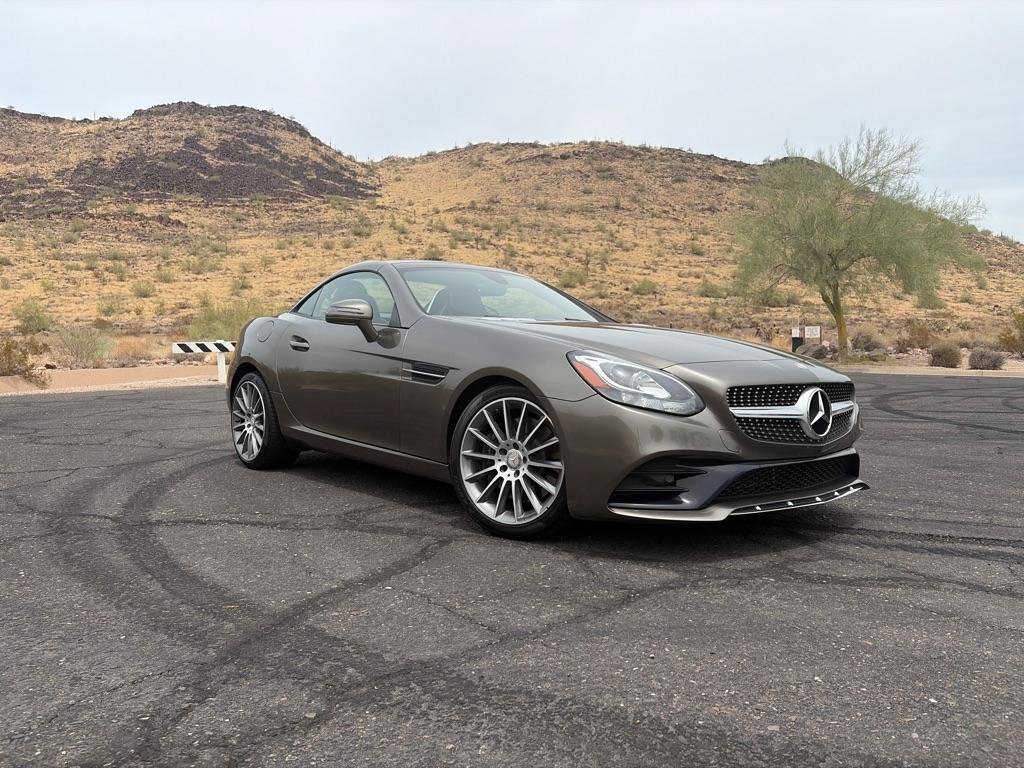 Used 2017 Mercedes-Benz SLC 300 image 3