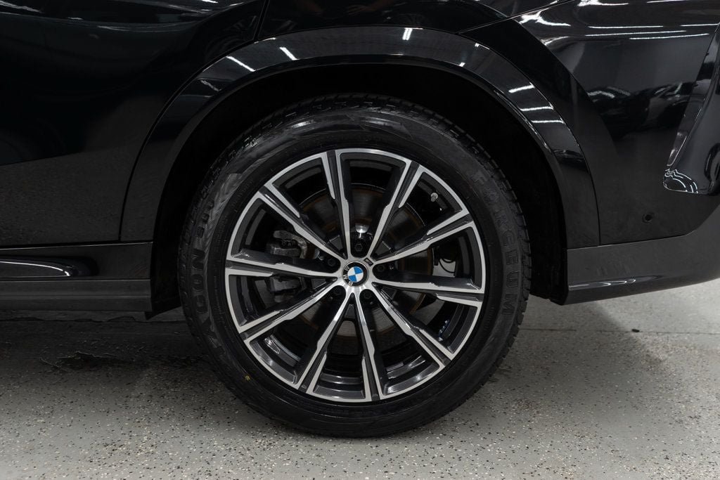 Used 2025 BMW X6 xDrive40i w/ Climate Comfort Package AWD/4WD image 42