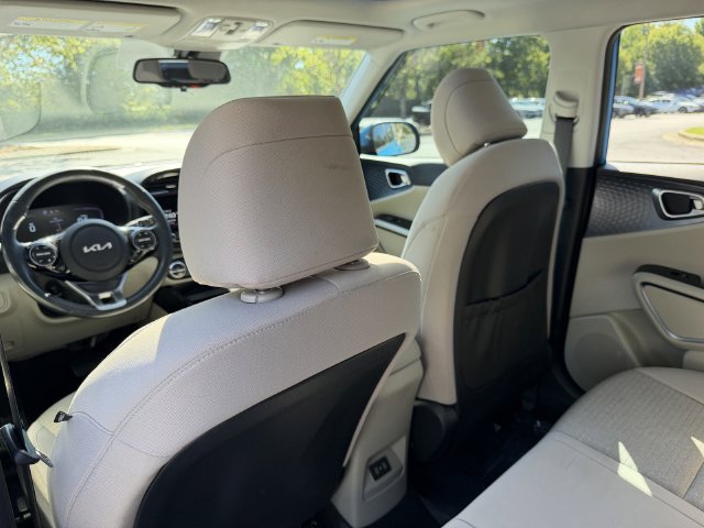 Certified 2023 Kia Soul EX FWD image 26