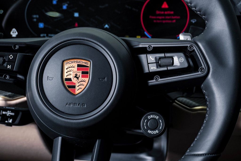 New 2026 Porsche Cayenne S image 19