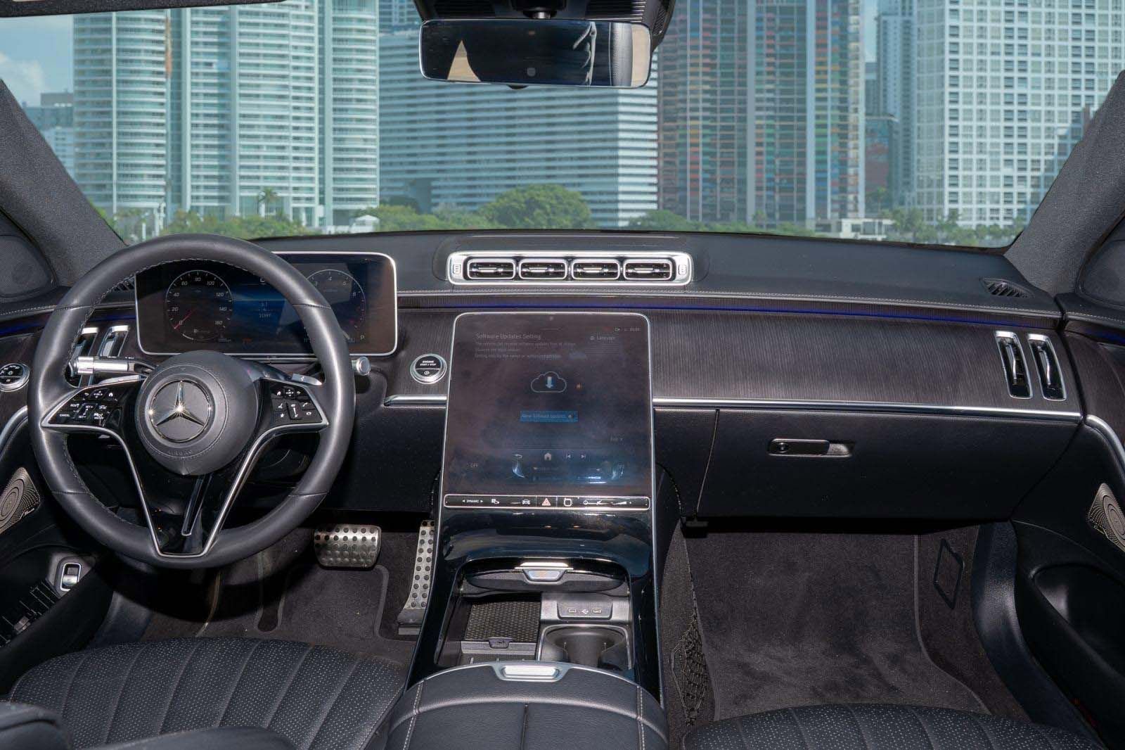 Used 2022 Mercedes-Benz S 500 S 500 w/ AMG Line Package image 8