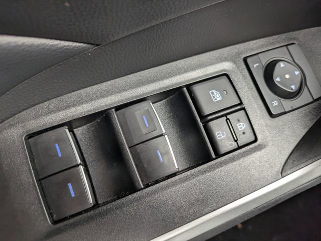 Used 2022 Toyota RAV4 XLE Premium FWD image 25