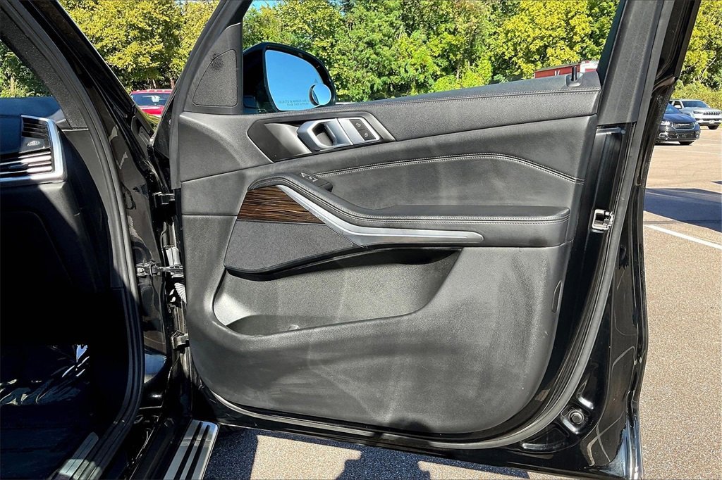 Used 2023 BMW X5 xDrive40i image 24