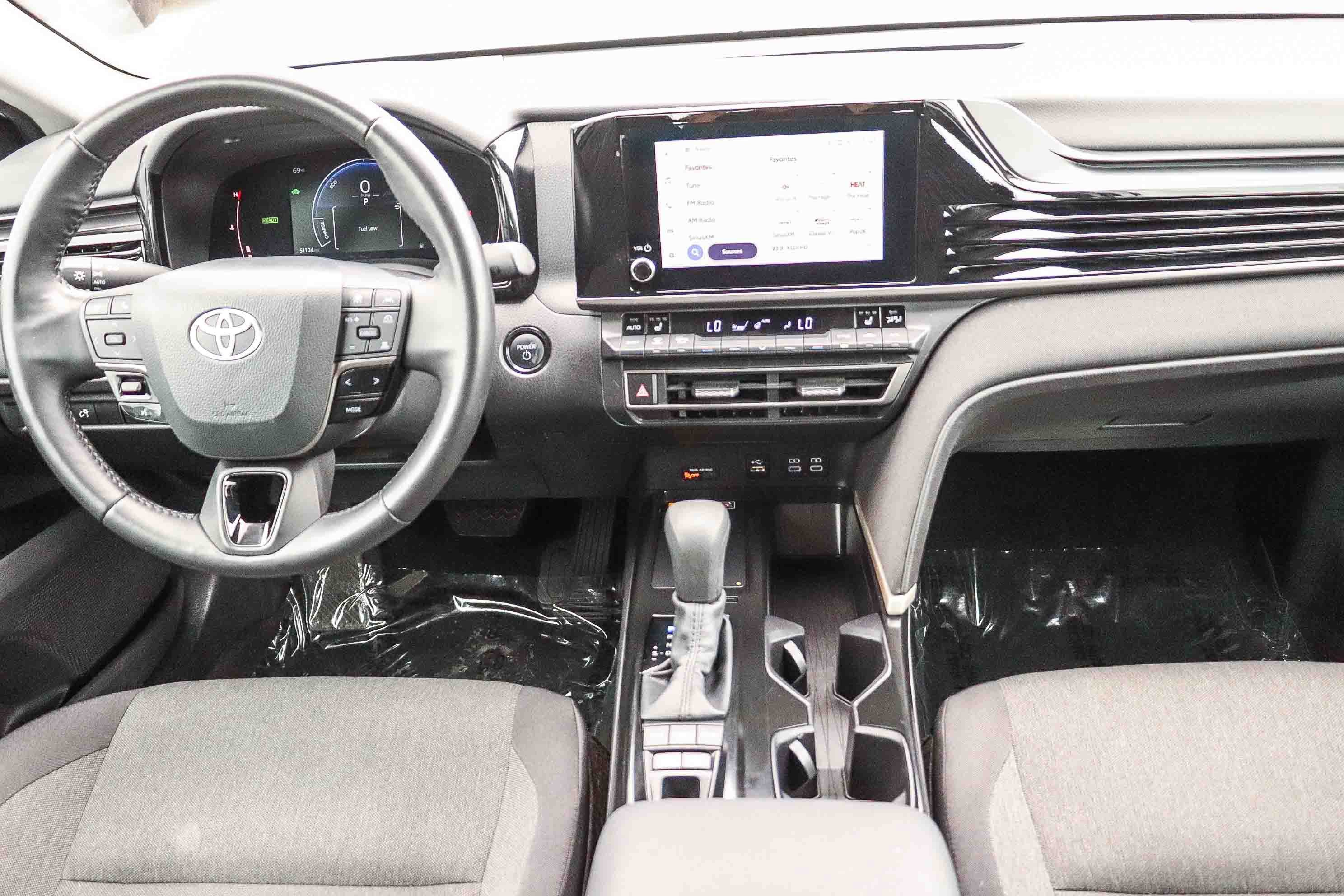 Certified 2025 Toyota Camry SE AWD/4WD image 12