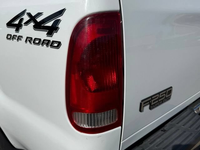 Used 2001 Ford F250 XLT AWD/4WD image 15