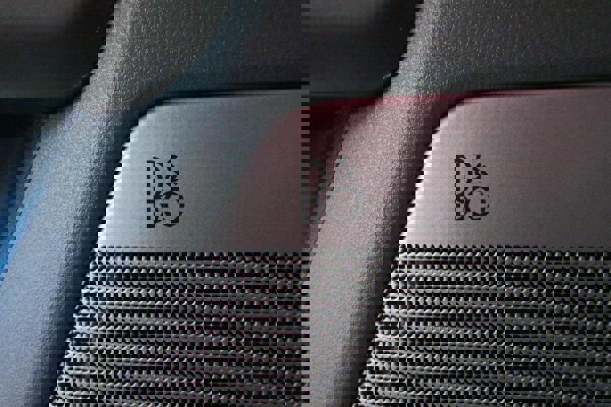 Used 2023 Ford F150 Lariat w/ Trailer Tow Package image 17