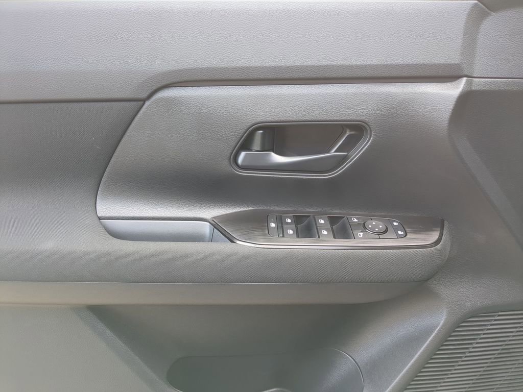 New 2026 Nissan Kicks S image 11