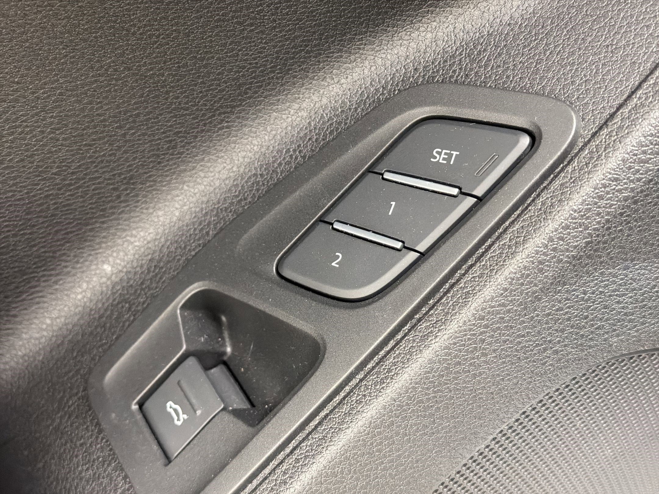 Used 2024 Audi Q3 2.0T Premium Plus w/ Premium Plus Package image 12