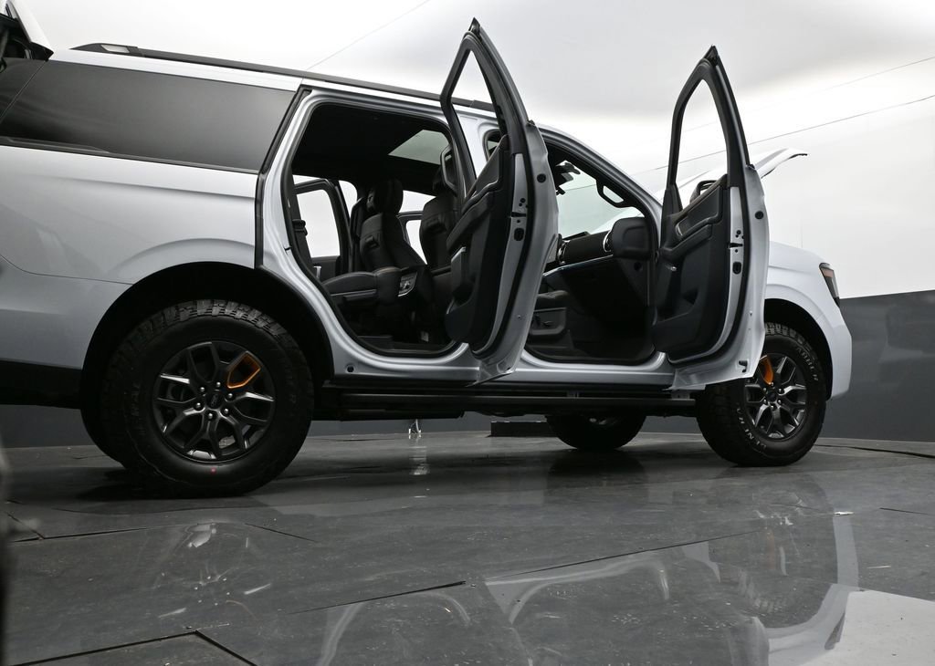 New 2026 Ford Expedition Tremor image 38