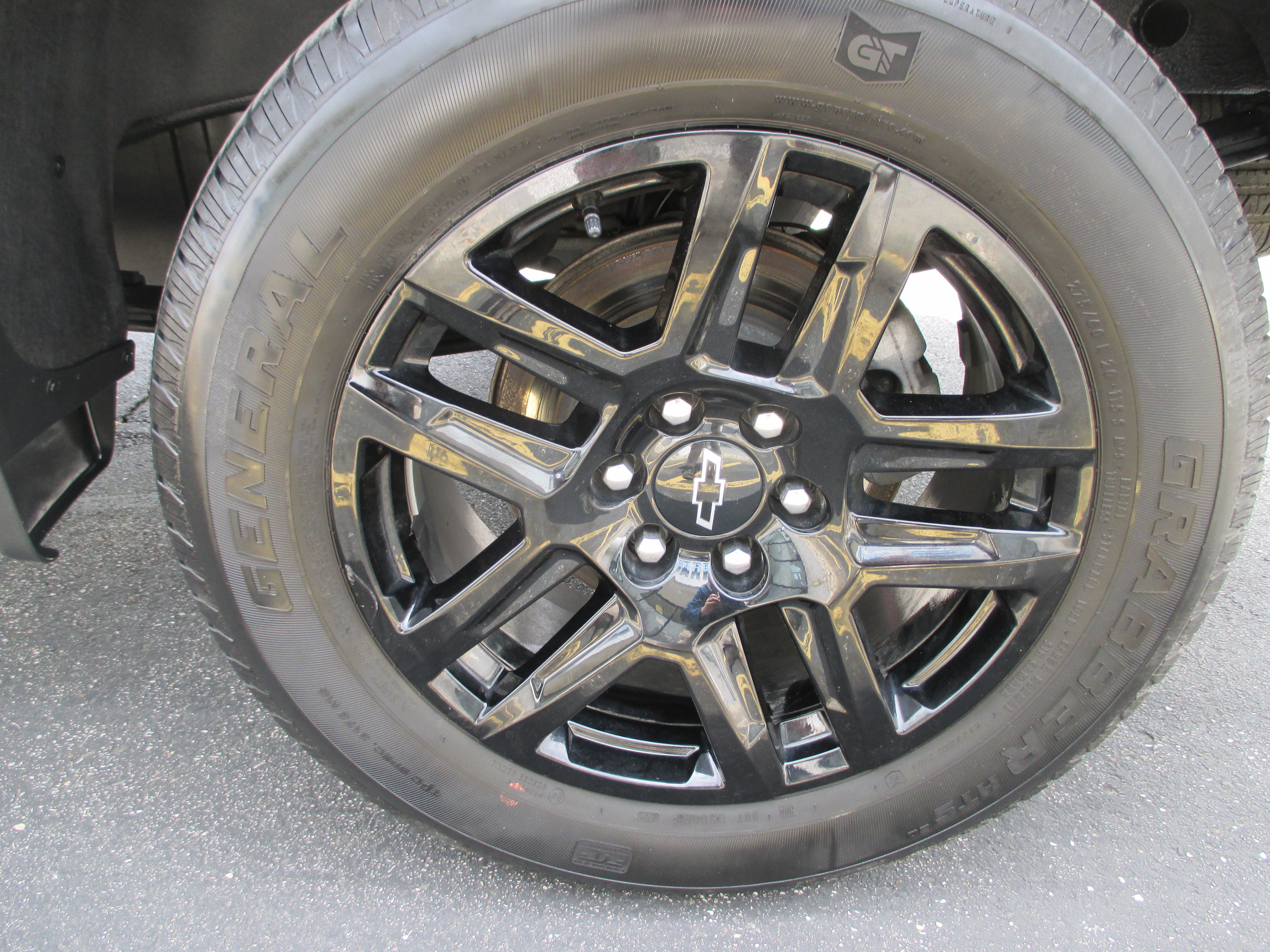Used 2023 Chevrolet Silverado 1500 RST w/ Protection Package AWD/4WD image 9