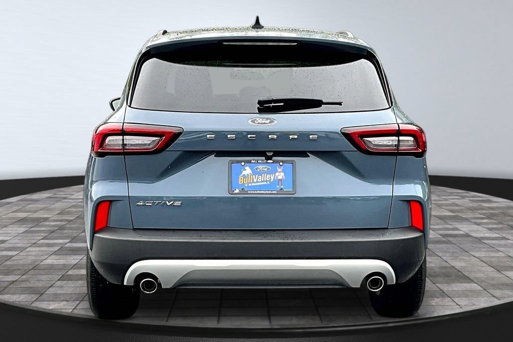 Used 2025 Ford Escape Active w/ Cold Weather Package FWD image 5
