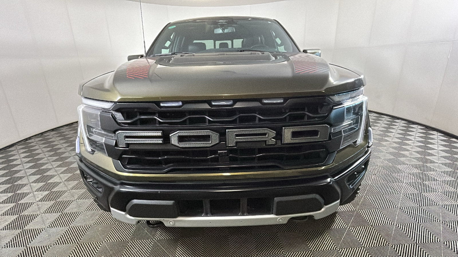 Used 2024 Ford F150 Raptor AWD/4WD image 9