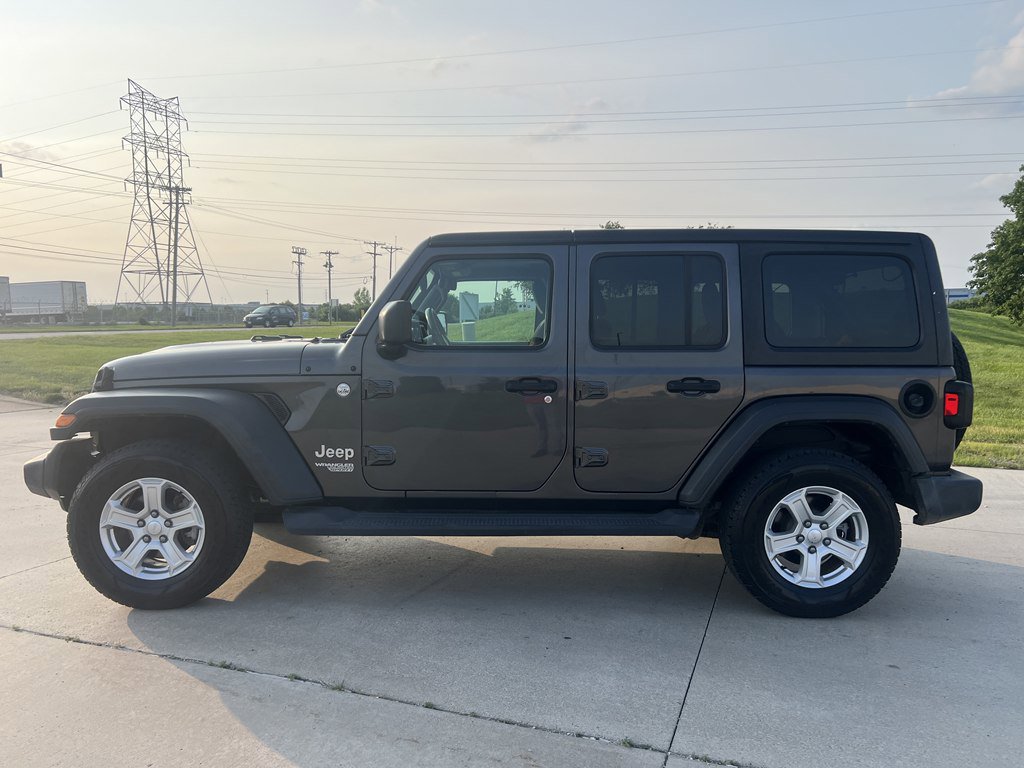 Used 2018 Jeep Wrangler Unlimited Sport S image 3