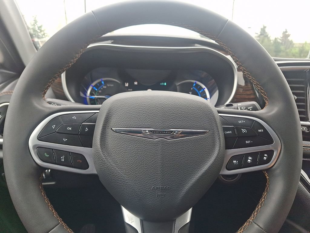 Used 2023 Chrysler Pacifica Pinnacle image 22