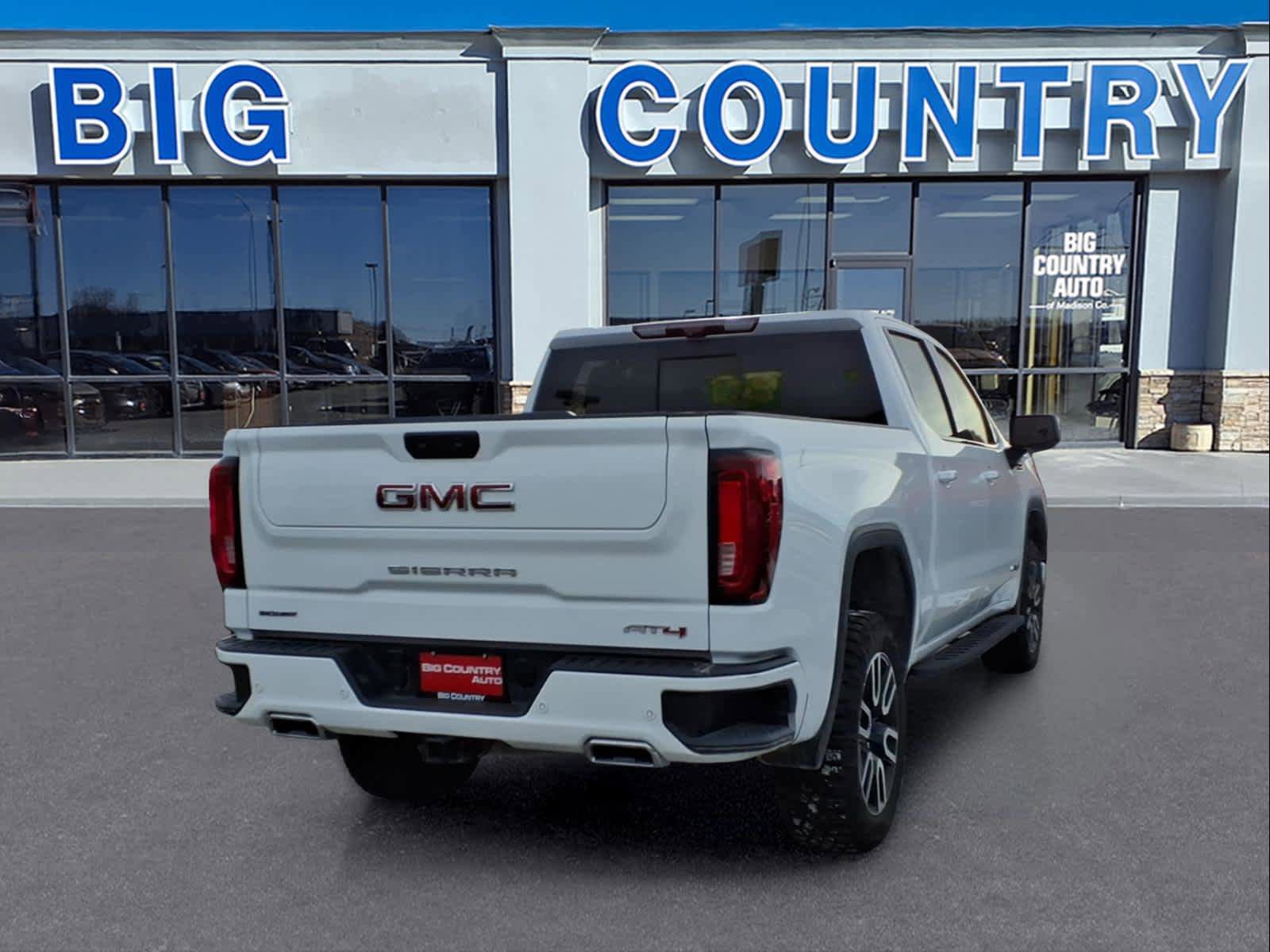 Used 2024 GMC Sierra 1500 AT4 w/ Technology Package image 5