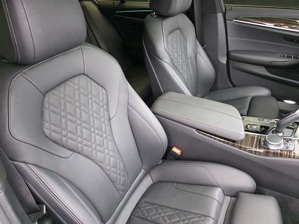 Used 2021 BMW 540i 540i w/ Convenience Package image 29