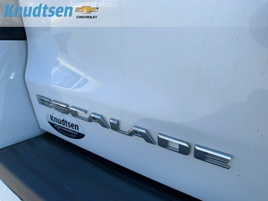 Used 2017 Cadillac Escalade Luxury AWD/4WD image 10
