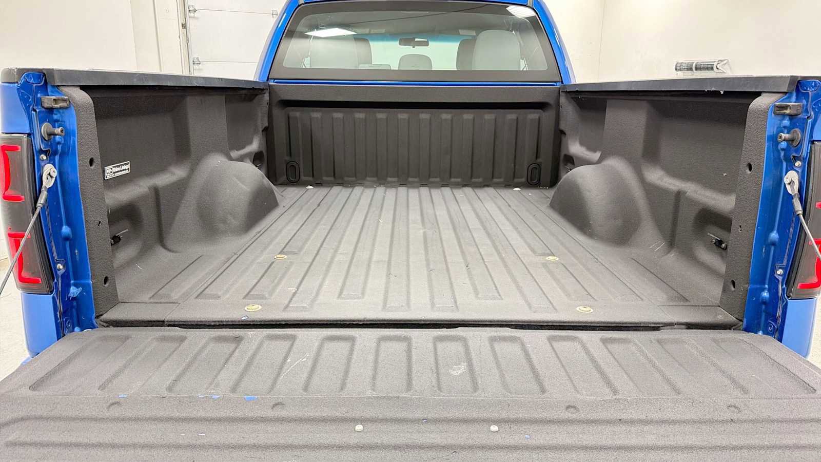 Used 2013 Ford F150 STX w/ Mid Equipment Group AWD/4WD image 26