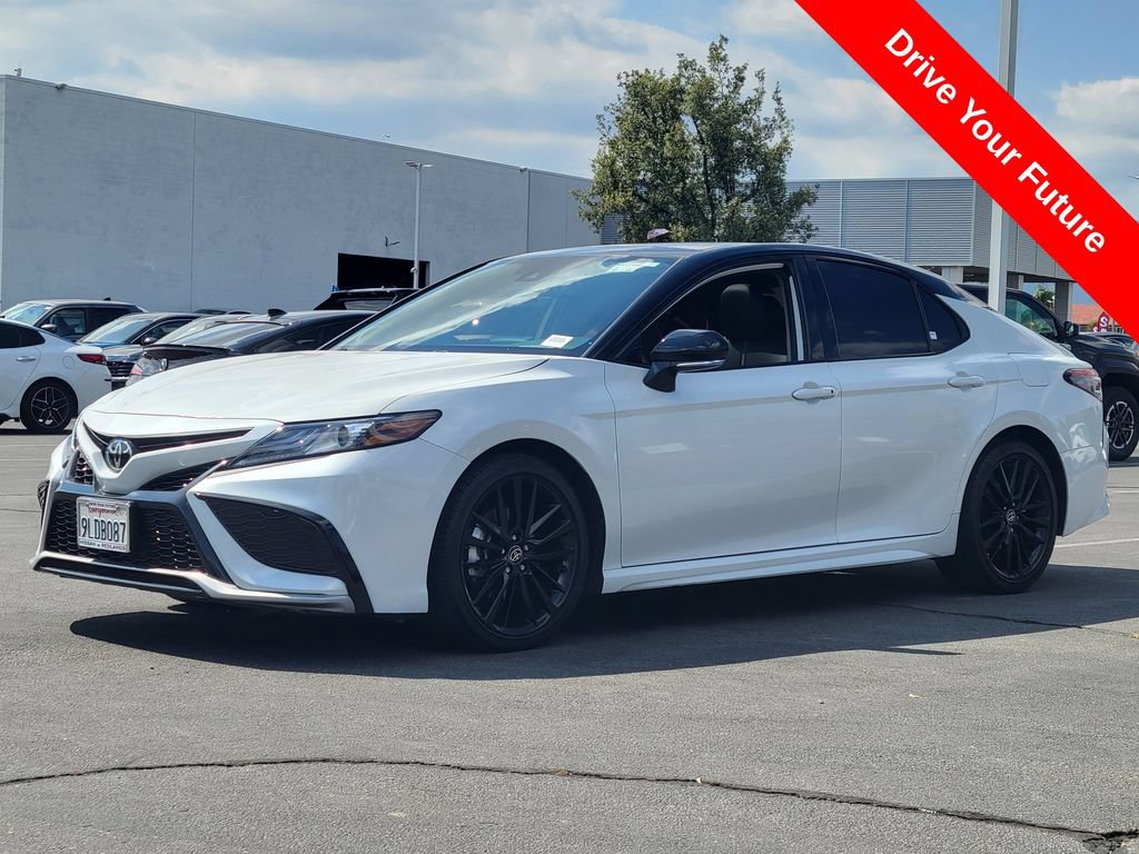 Used 2024 Toyota Camry XSE FWD image 2